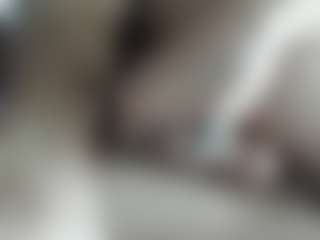 Live cam show with axel-ag05 - Big Balls on Cam Slut