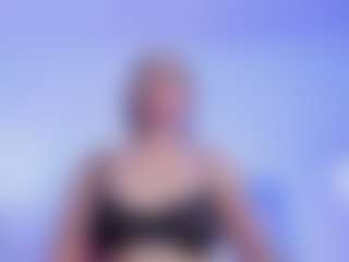 mikaa17's Live Sex Cam Show