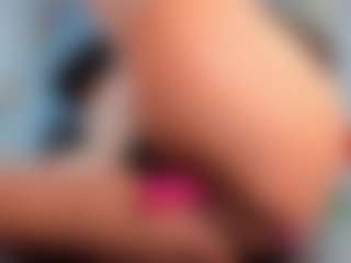 Live cam show with nathalia-08 - Gagging on Camsoda