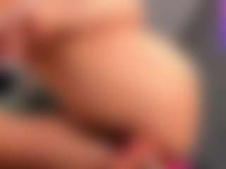 Live cam show with nathalia-08 - Small Ass on Camsoda