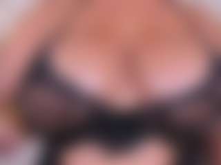 Live cam show with PameelaRoberts - Natural on UwU Esports