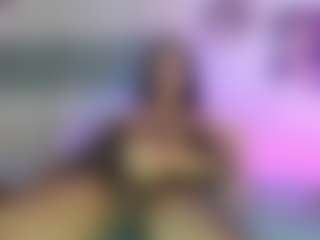 Live cam show with annahotdoll - Black Hair on Dare Cams