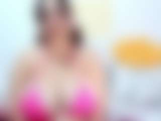 Live cam show with suzygamingfairy - Smoking on Chatstar
