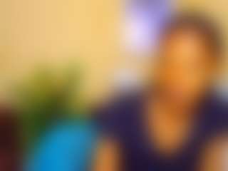 Live cam show with savournie - Thin on TeamSkeetLive