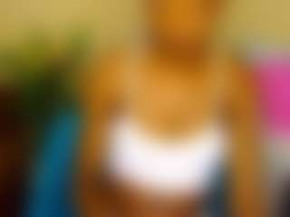 Live cam show with savournie - Thin on Camsoda