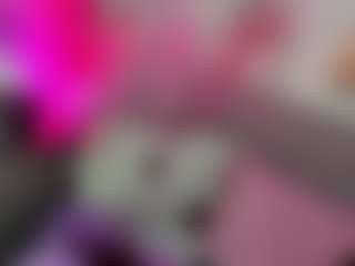 Live cam show with Samanta-pink - Smoking on livesuperchat.net