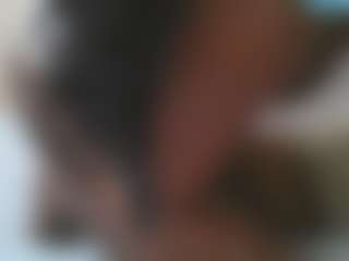 Live cam show with ashley-ella - Living Room on Hubzter Live