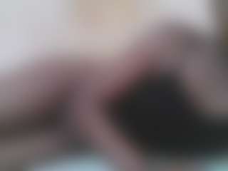 Live cam show with ashley-ella - Living Room on SpunkLive