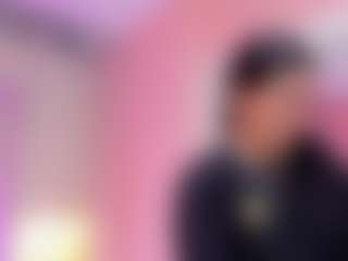 Live cam show with Candy Maria - Toys on CamSodaAdn