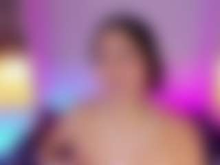Live cam show with Candy Maria - Bedroom on Camsoda