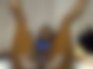 Bella's Live Sex Cam Show