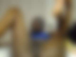 Bella's Live Sex Cam Show