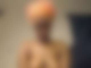 Bella's Live Sex Cam Show