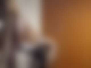 Bella's Live Sex Cam Show
