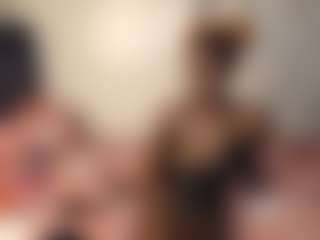 Live cam show with Bella - Amateur on CamSextacy