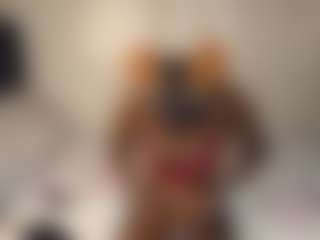 Live cam show with Bella - Asshole Ebony on Camsoda
