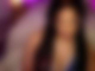 Live cam show with RaeWerks - Ebony Toys on Soda Cam