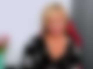 MarieDesire's Live Sex Cam Show