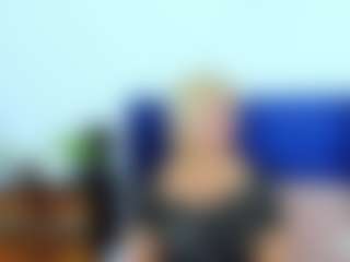 Live cam show with MarieDesire - Blonde Hair on Camsoda