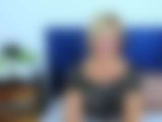 Live cam show with MarieDesire - Granny on Fit Hotties