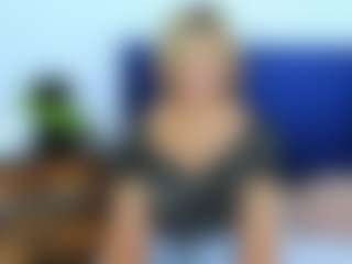 Live cam show with MarieDesire - Mature on hrnylive.com