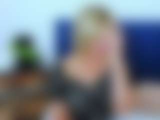 Live cam show with MarieDesire - Granny on Nude Live Now