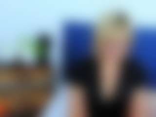 Live cam show with MarieDesire - Mature on luckytryst.com