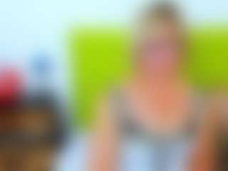 Live cam show with MarieDesire - Granny on Gym Cam Girls