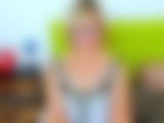 Live cam show with MarieDesire - Role Play on Hubzter Live