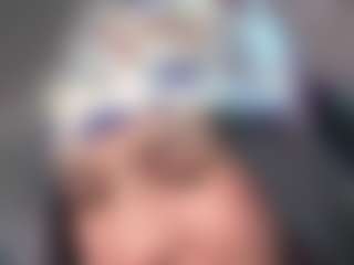 Piper's Live Sex Cam Show