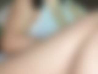 Live cam show with Piper - Fingering on Camsoda