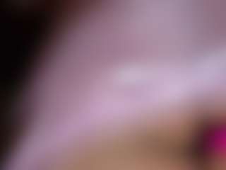 Live cam show with Piper - Tongue on live.xbliss.ai