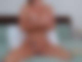Laura Bentley's Live Sex Cam Show