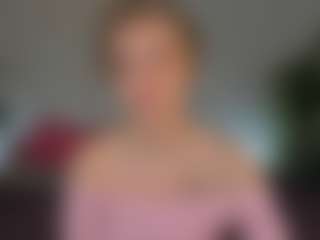 Live cam show with Stacy - Massage on livesuperchat.net