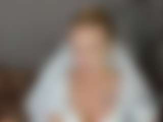 Live cam show with Stacy - Oil on Mixed Magazine Live