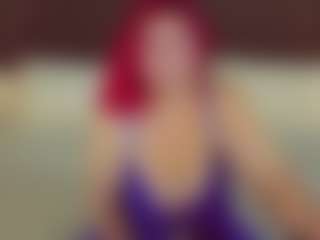 Live cam show with BettyDark - Red Hair on livesuperchat.net
