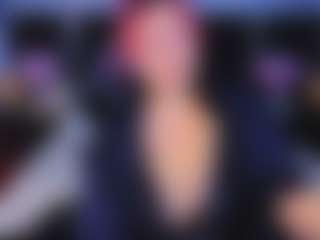 Live cam show with BettyDark - Average on CamClone