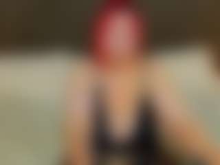 Live cam show with BettyDark - Red Hair on milfzrlive.com