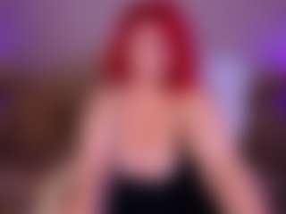 Live cam show with BettyDark - Lesbian on Soda Cam