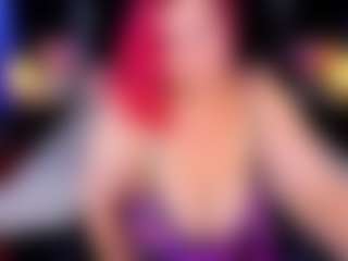 Live cam show with BettyDark - Vr on Camsoda