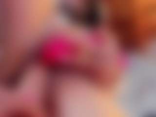 Live cam show with sofii-carter - Little on StripNow