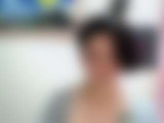 Camelia Saenz's Live Sex Cam Show