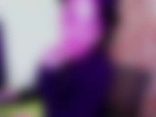 Live cam show with Camelia Saenz - Moan on eurowanks.com