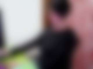 Camelia Saenz's Live Sex Cam Show