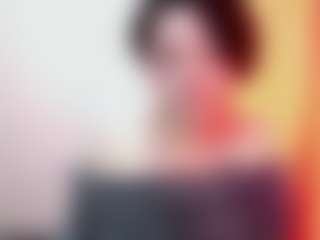 Live cam show with Camelia Saenz - Butt Plug on TeamSkeetLive