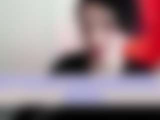 Live cam show with Camelia Saenz - Facial Piercings on madthumbs