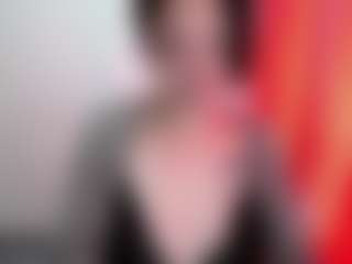 Live cam show with Camelia Saenz - Solo on Soda Cam