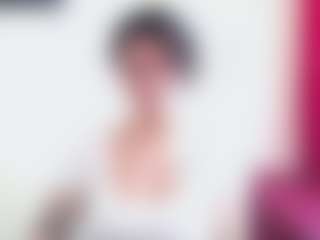 Live cam show with Camelia Saenz - Cute on CamClone