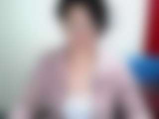 Live cam show with Camelia Saenz - Cute on CamwithHer