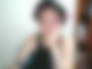 Live cam show with Camelia Saenz - Shaved on Camsoda